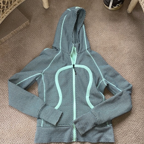 Mint Green and Black lulu full zip scuba - Picture 1 of 6